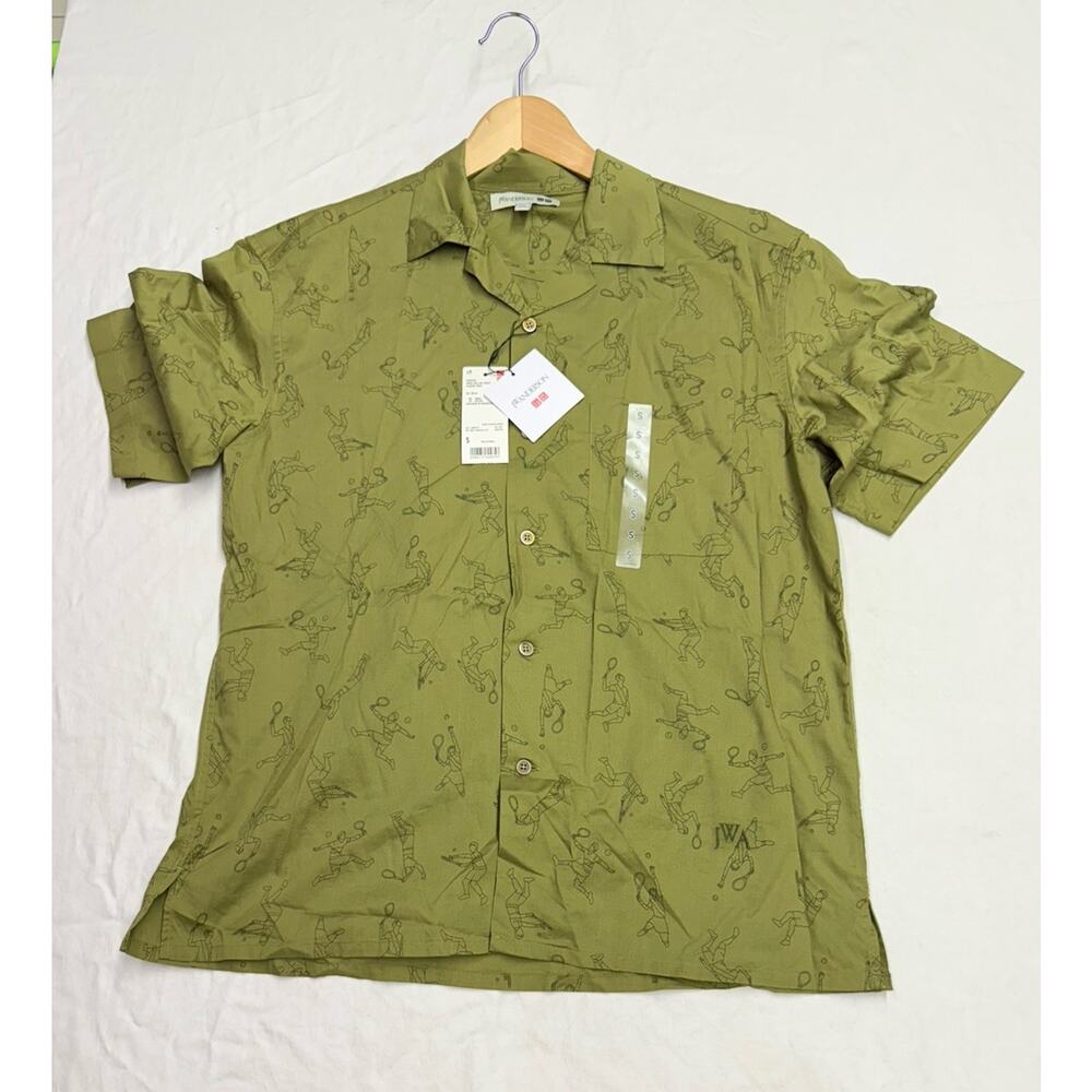 JW Anderson x Uniqlo Printed Shirt Short Sleeve Button Down Olive Mens Small NWT
